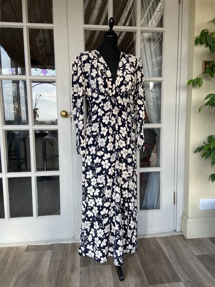 Dress size 10 - Image 1