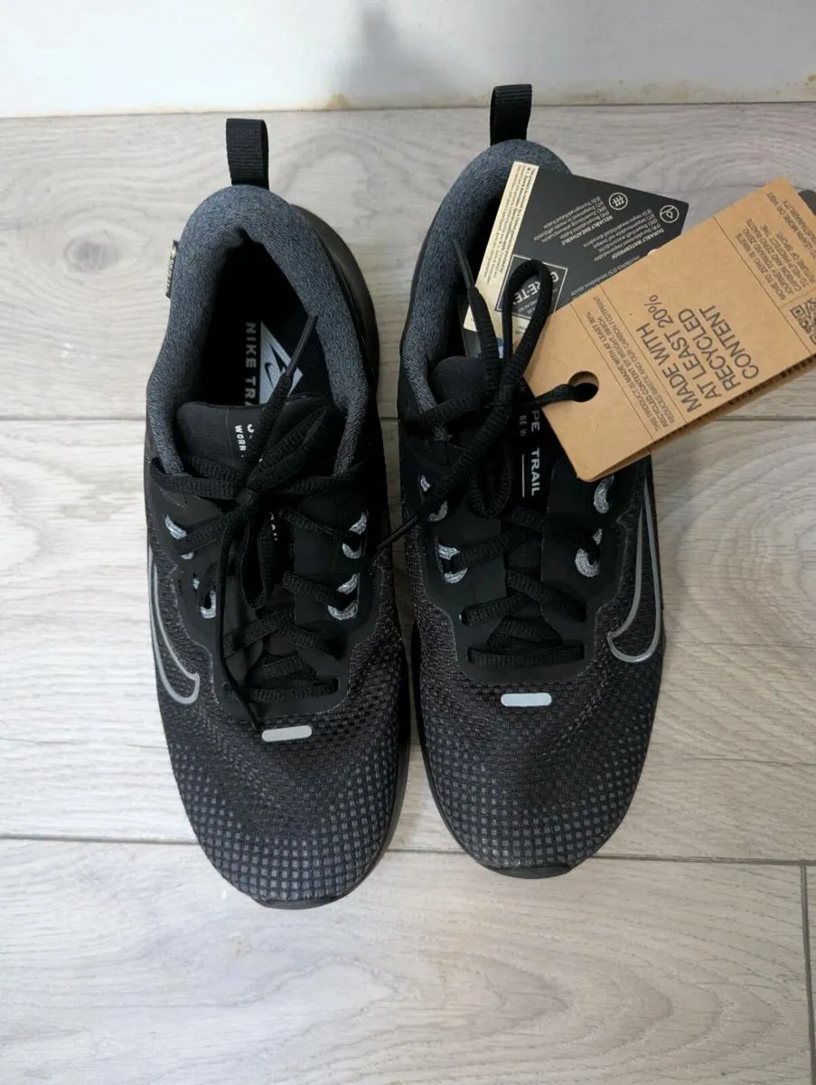 Women's Nike Shoes - Image 1