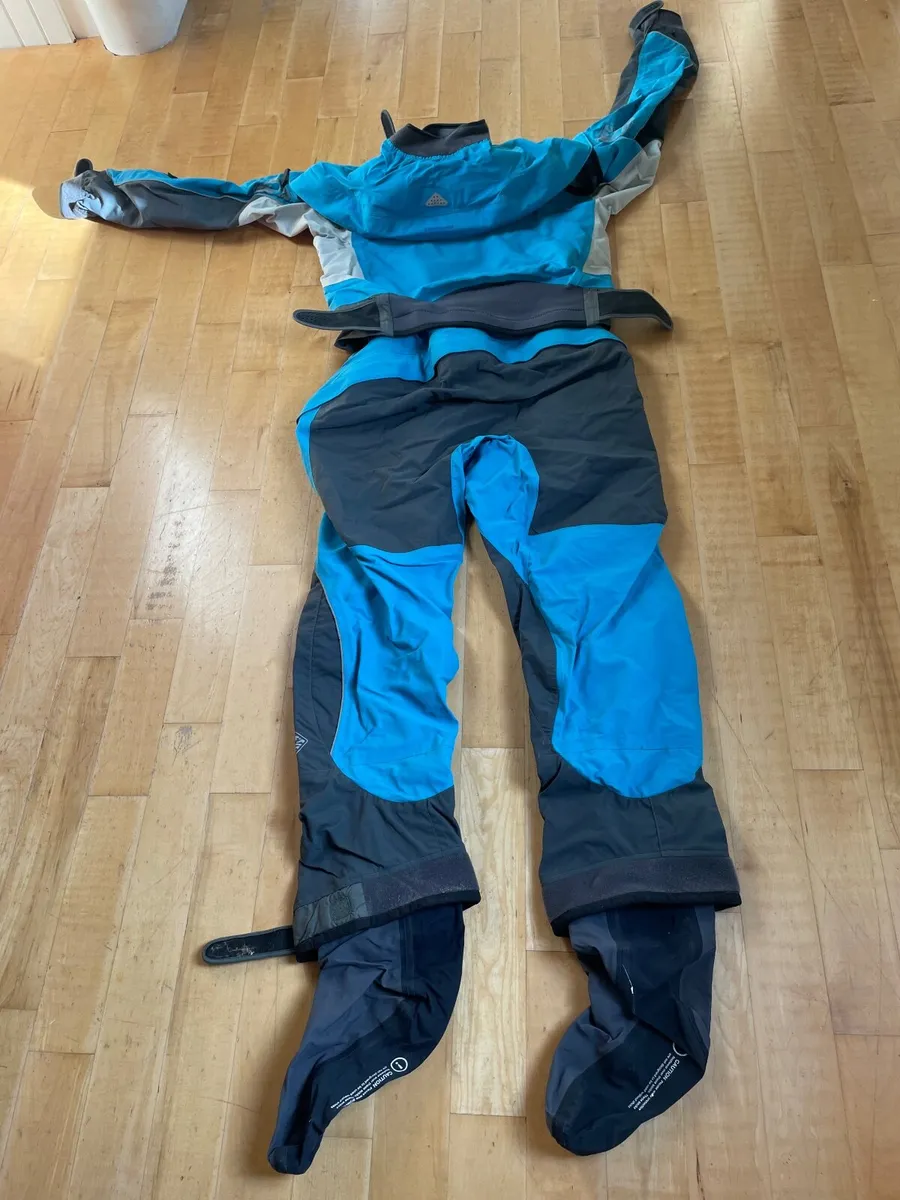 Dry suit - Image 2
