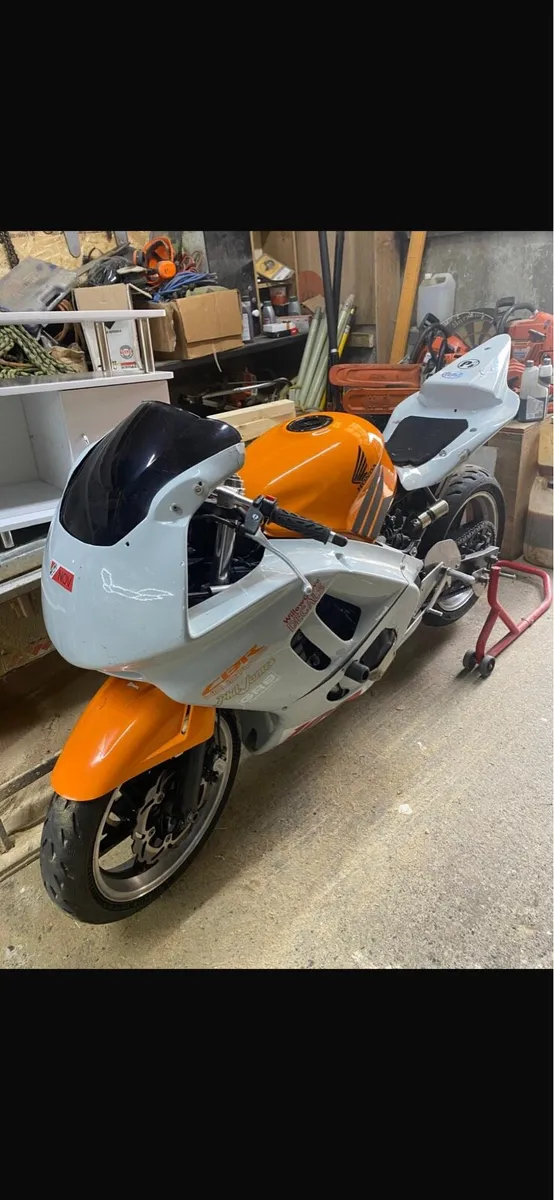 Cbr 600 Track bike - Image 3