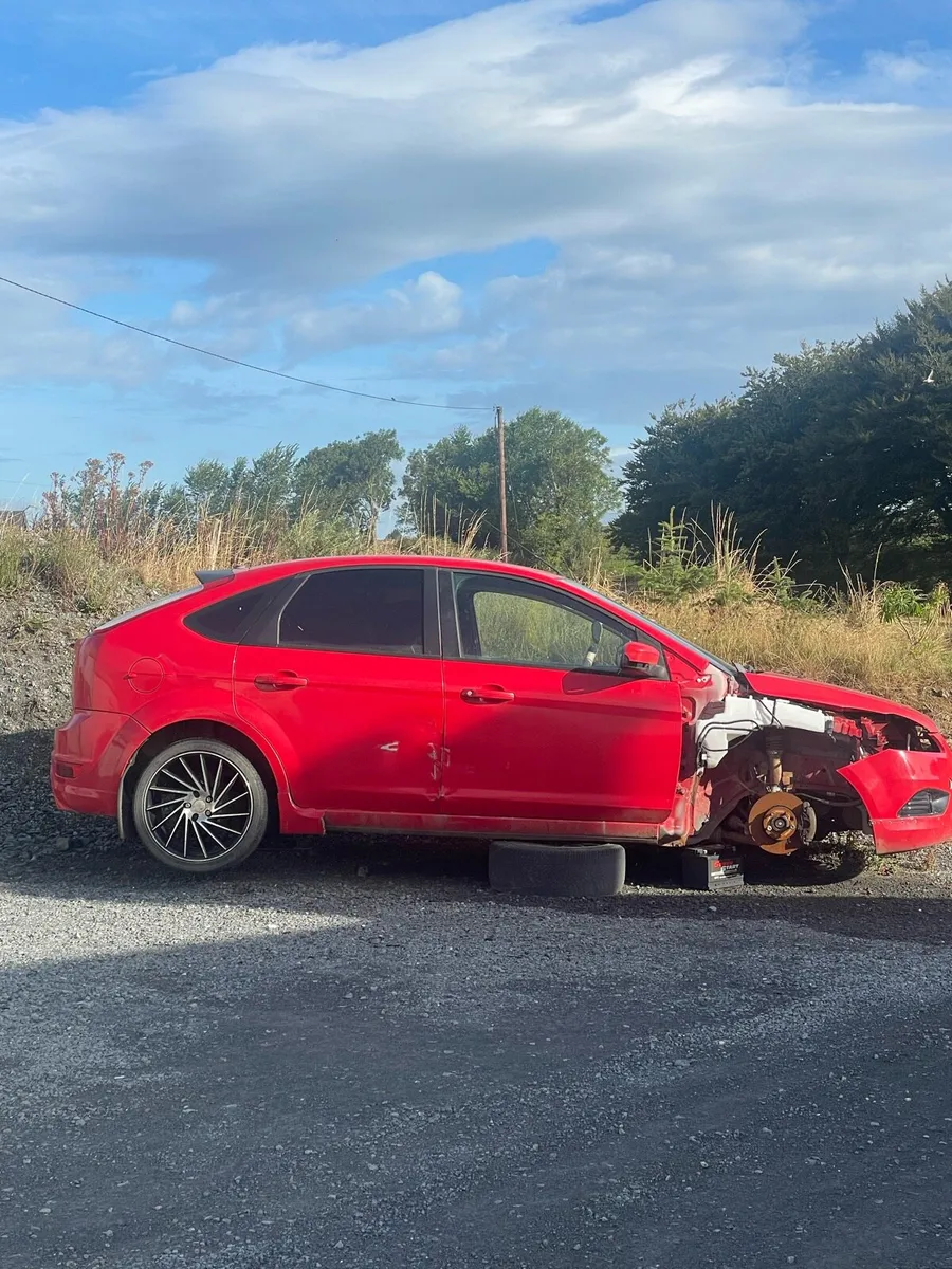 Breaking Focus / Peugeot - Image 1