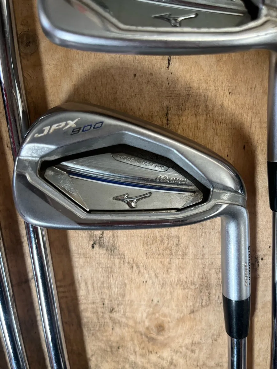 Mizuno jpx 900 hot metal irons - Image 2