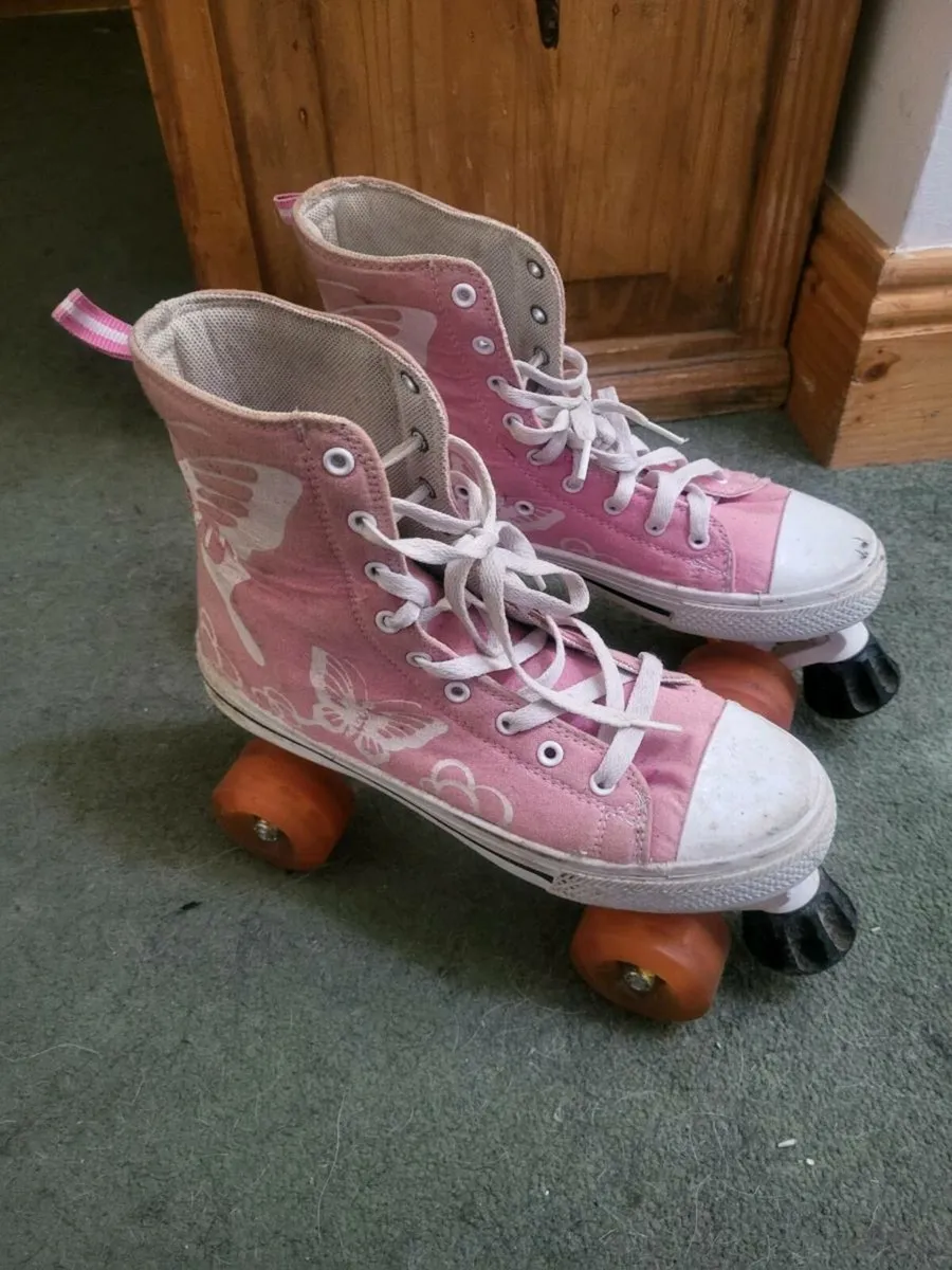 Roller skates - Image 1