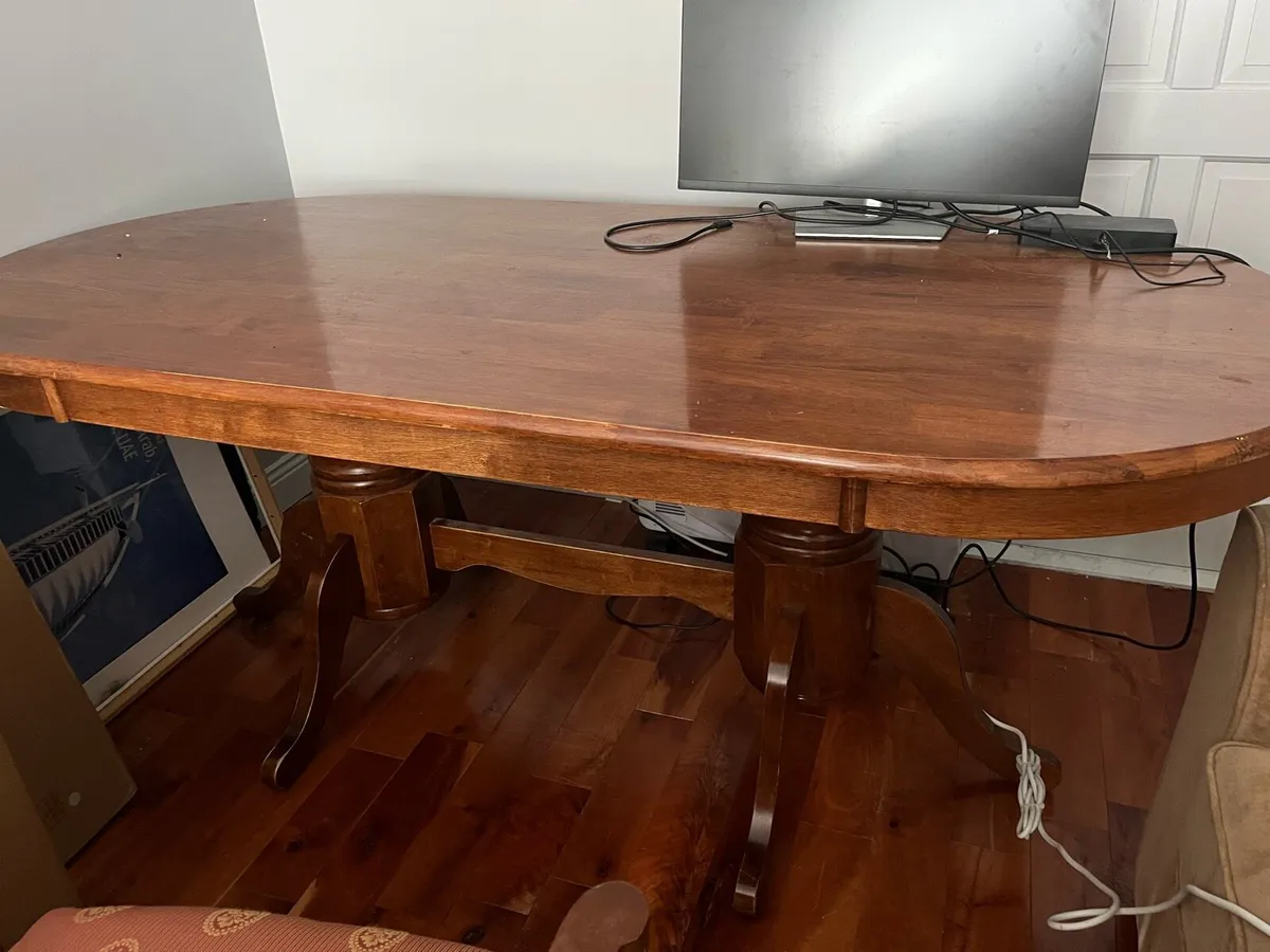 Dining room table