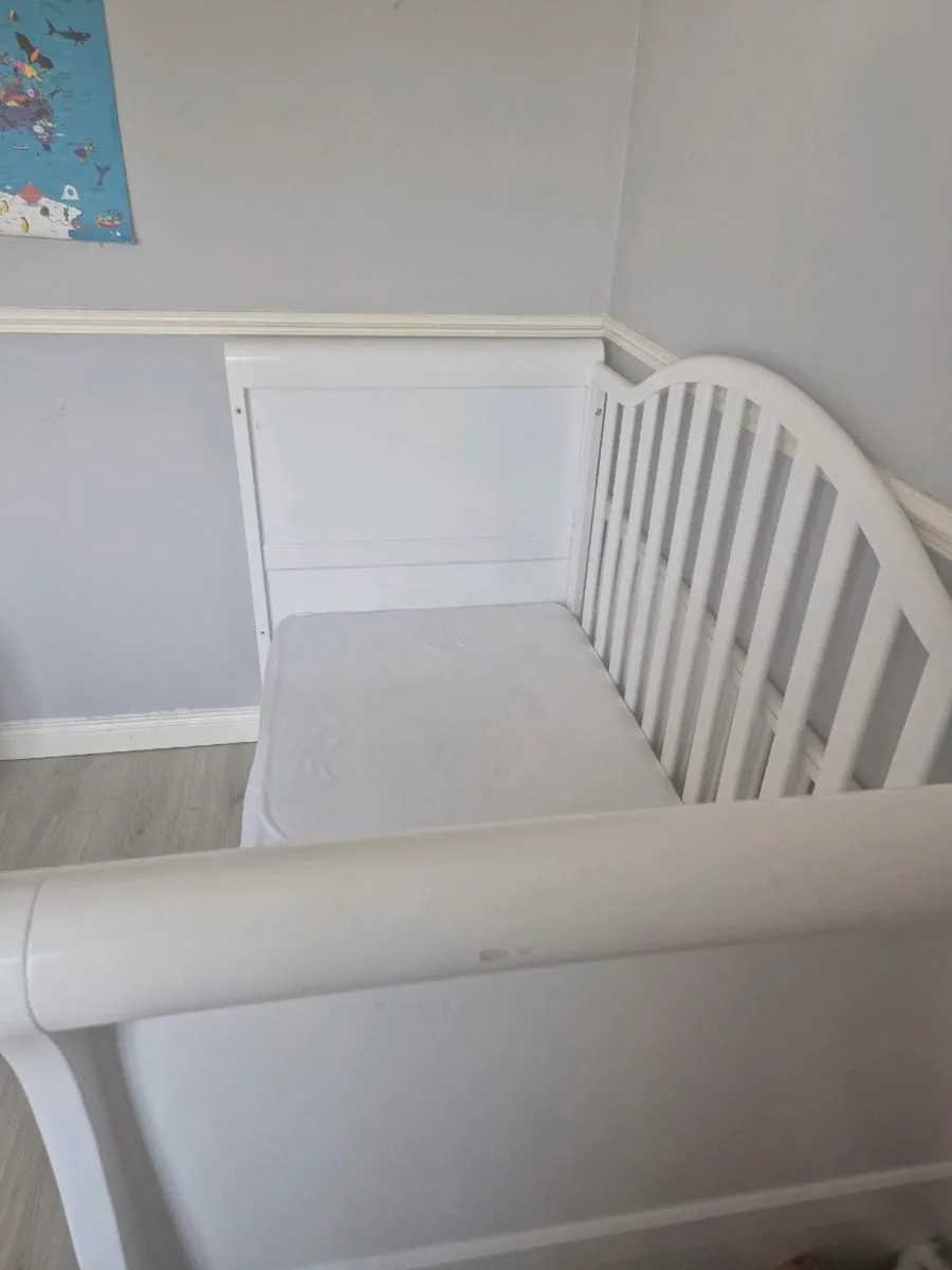 Cot and Change Table/Dresser - Image 2