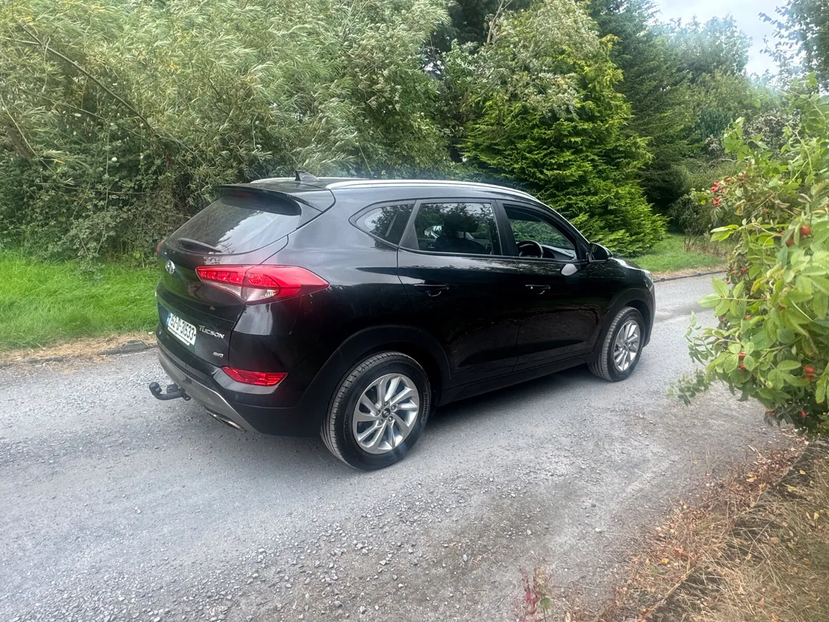 15 Hyundai Tucson 2.0 4WD AUTO - Image 2