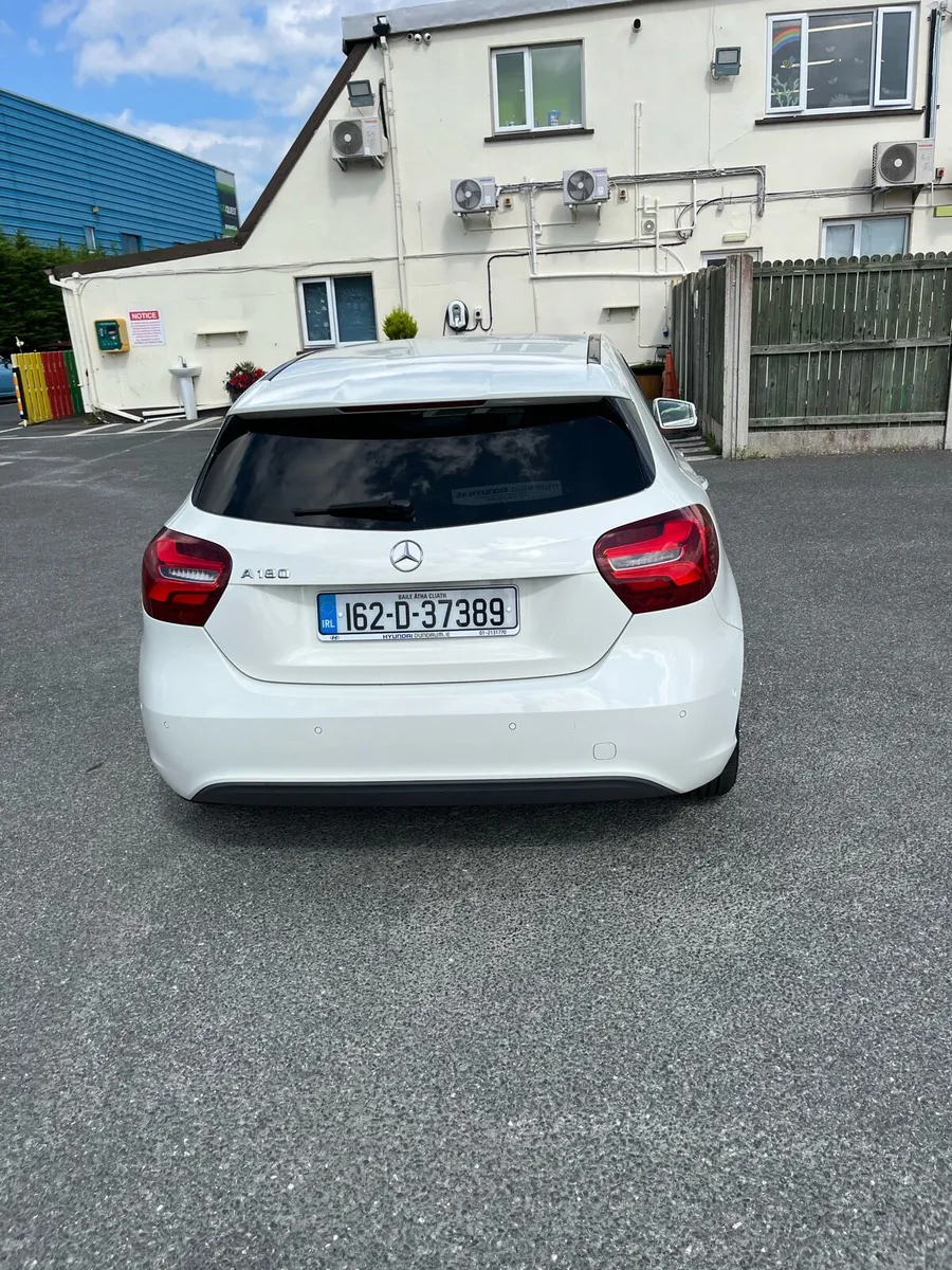 Mercedes A180  petrol 1.6 automatic 2016 - Image 4