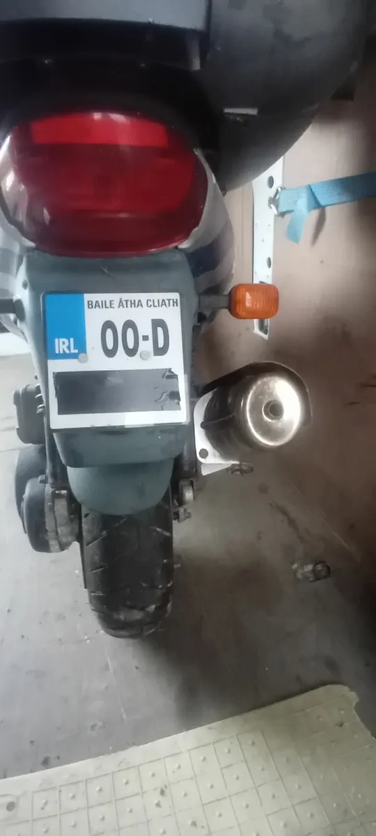 Breaking BMW C1 ,125 cc - Image 3