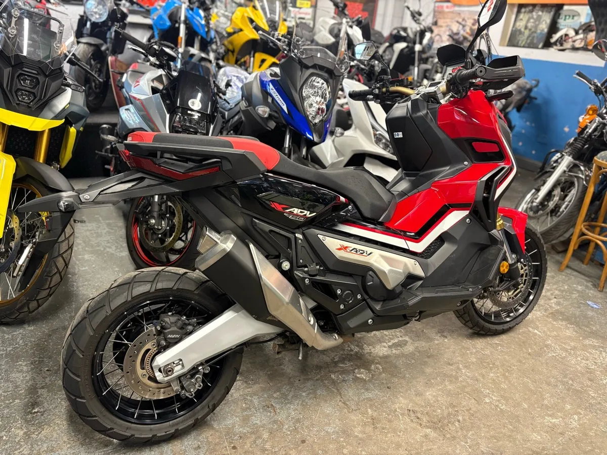 2020 Honda ADV750 DCT. - Image 3