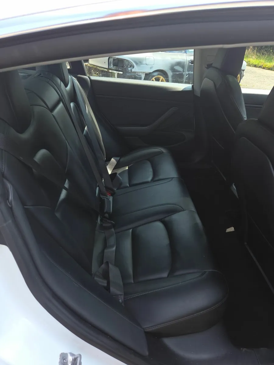 Tesla Model 3 2020 - Image 1