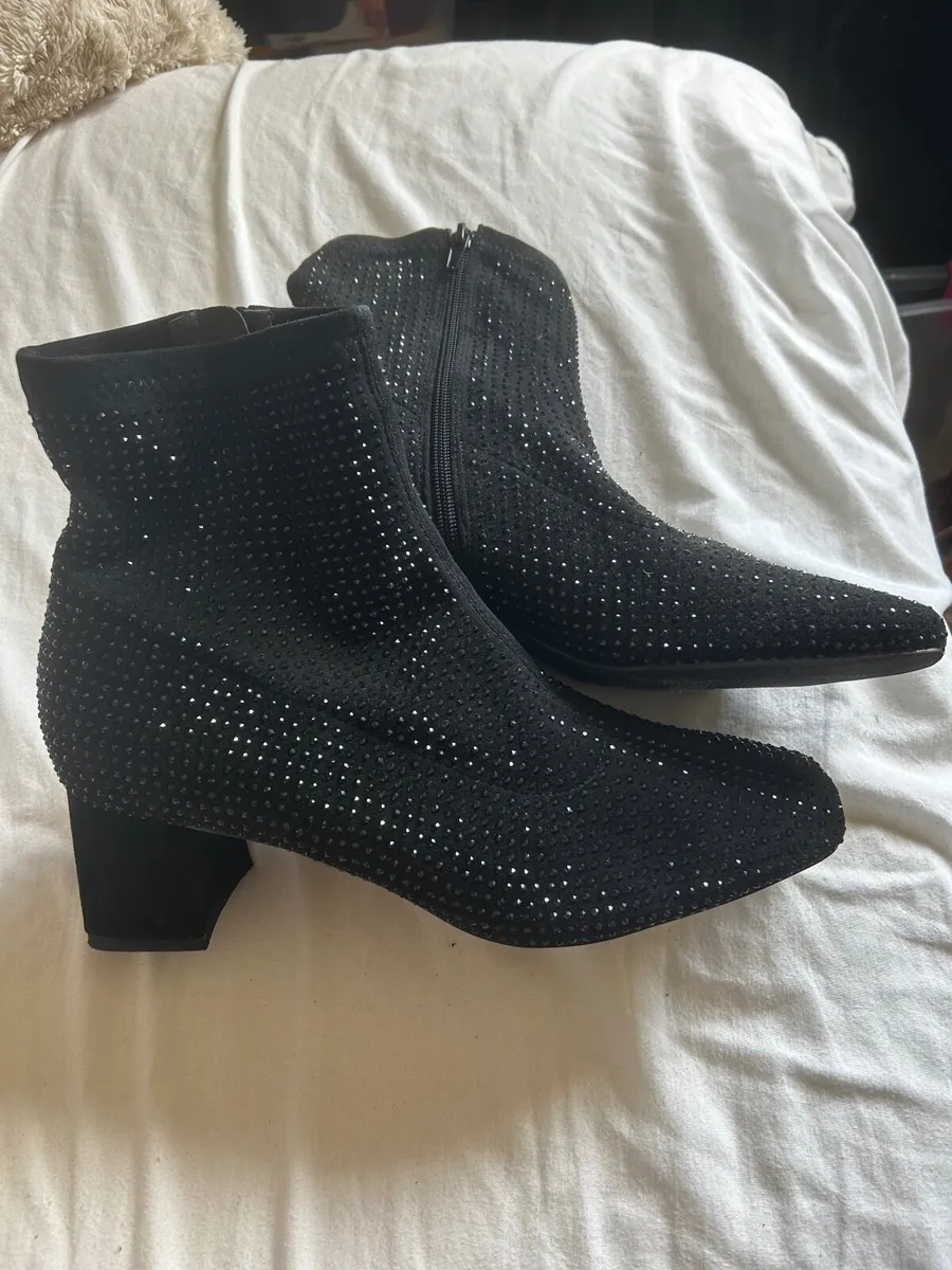 Shoes - Image 1