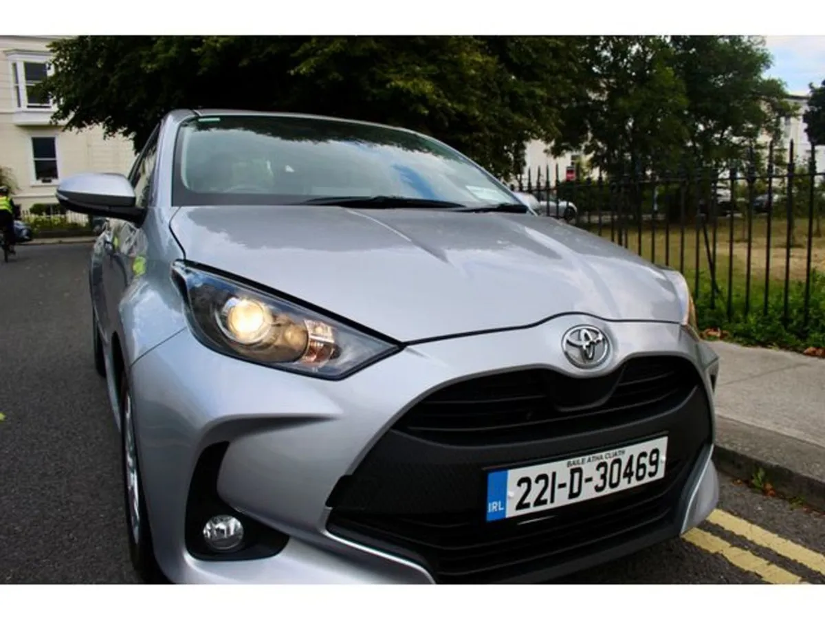 Toyota Yaris 1.0 Luna 4DR - Image 2