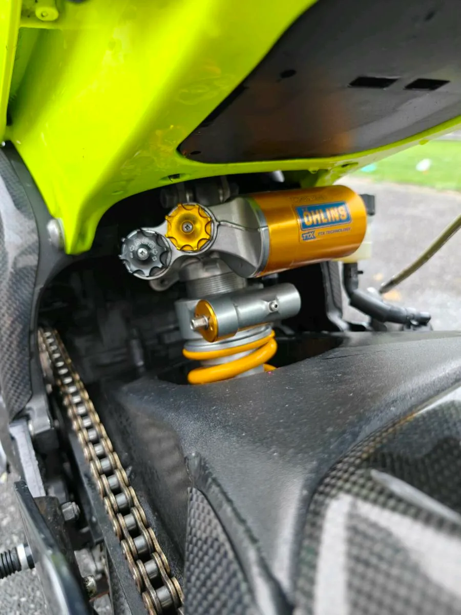 Yamaha R6 track bike - Image 3