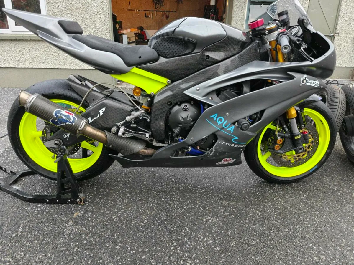 Yamaha R6 track bike - Image 1
