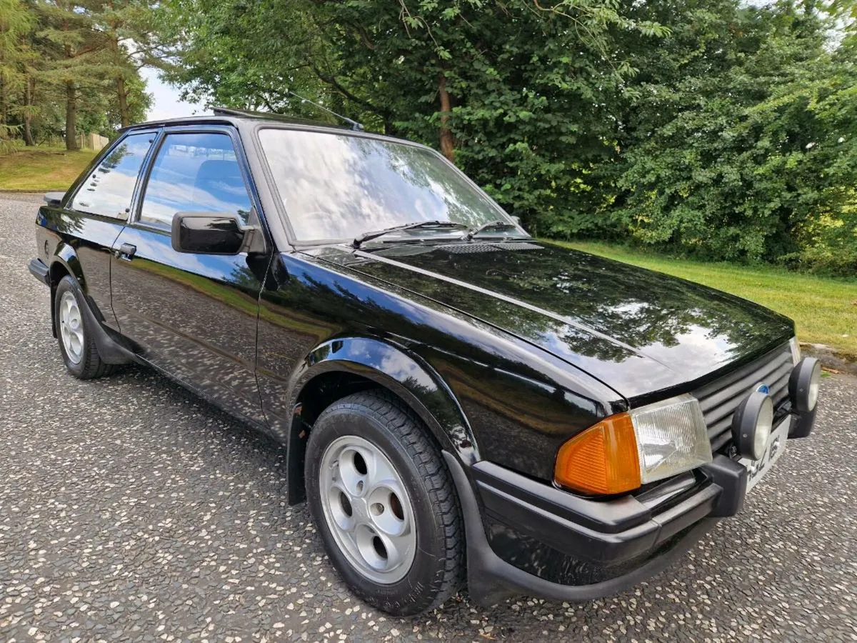 ford escort - Image 1