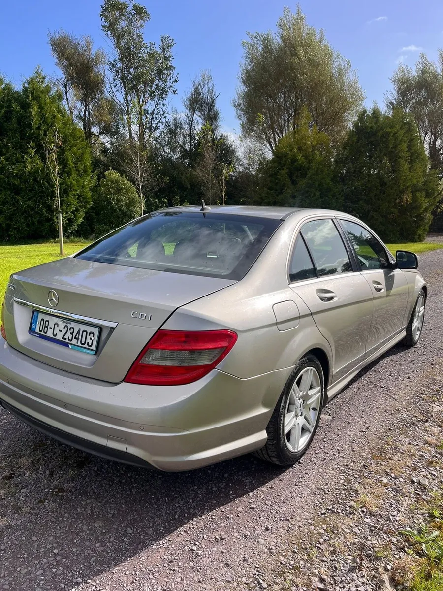 Mercedes C200 - Image 4