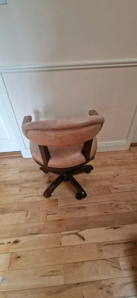 Office Chair - Image 2