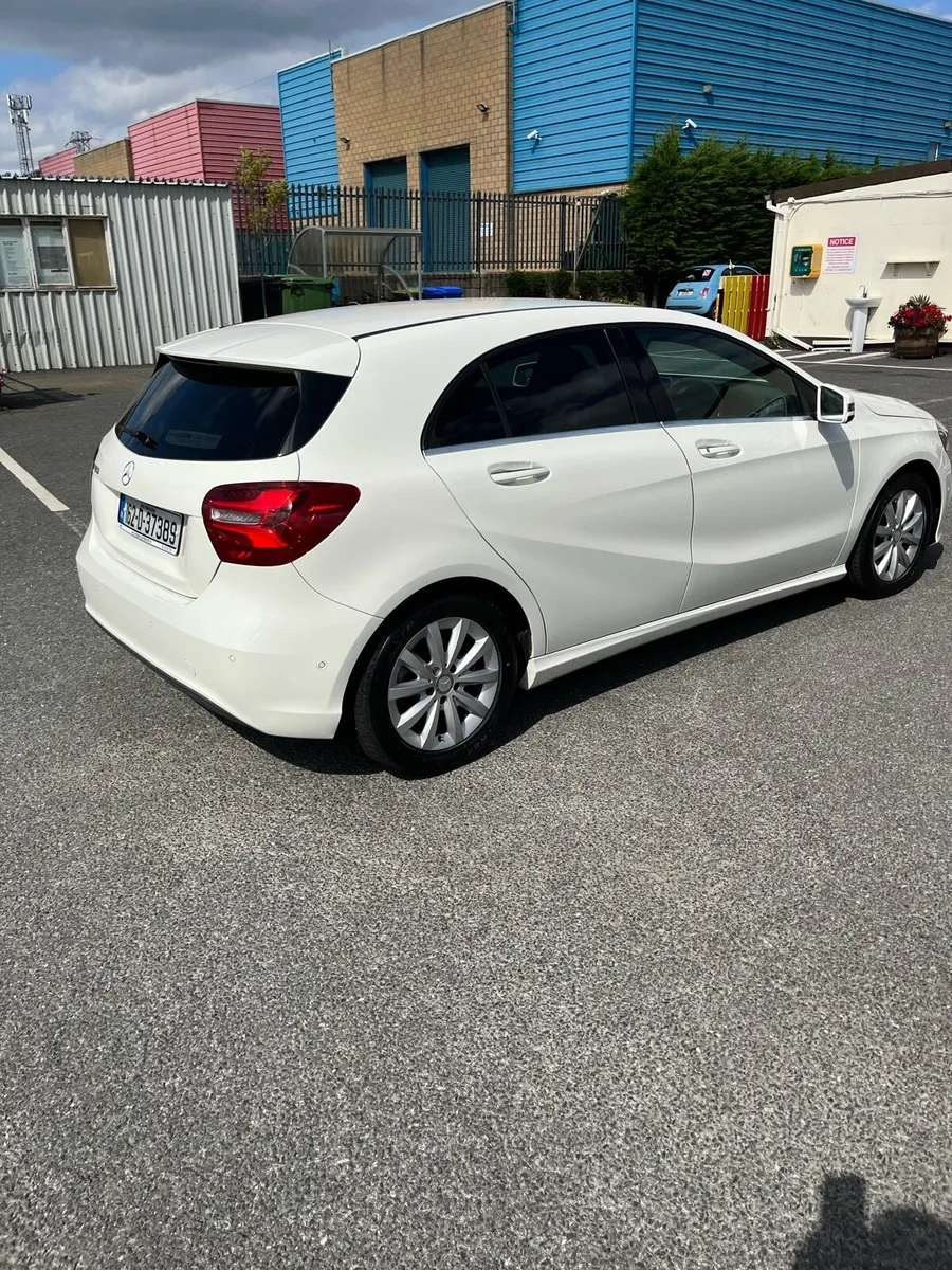 Mercedes A180 Automatic 1.6 petrol 2016 - Image 3