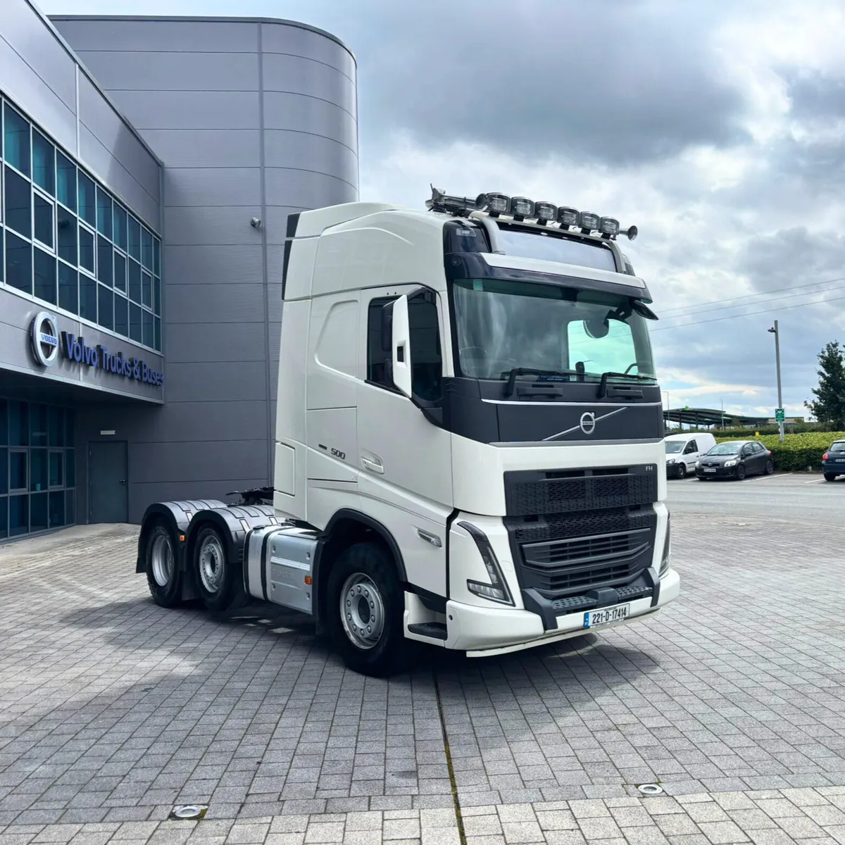 2022 FH 500 6X2 - Image 3