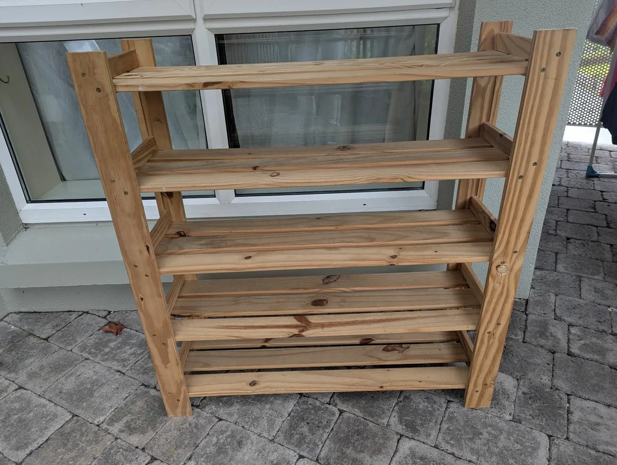 Wooden shoe rack - Image 1