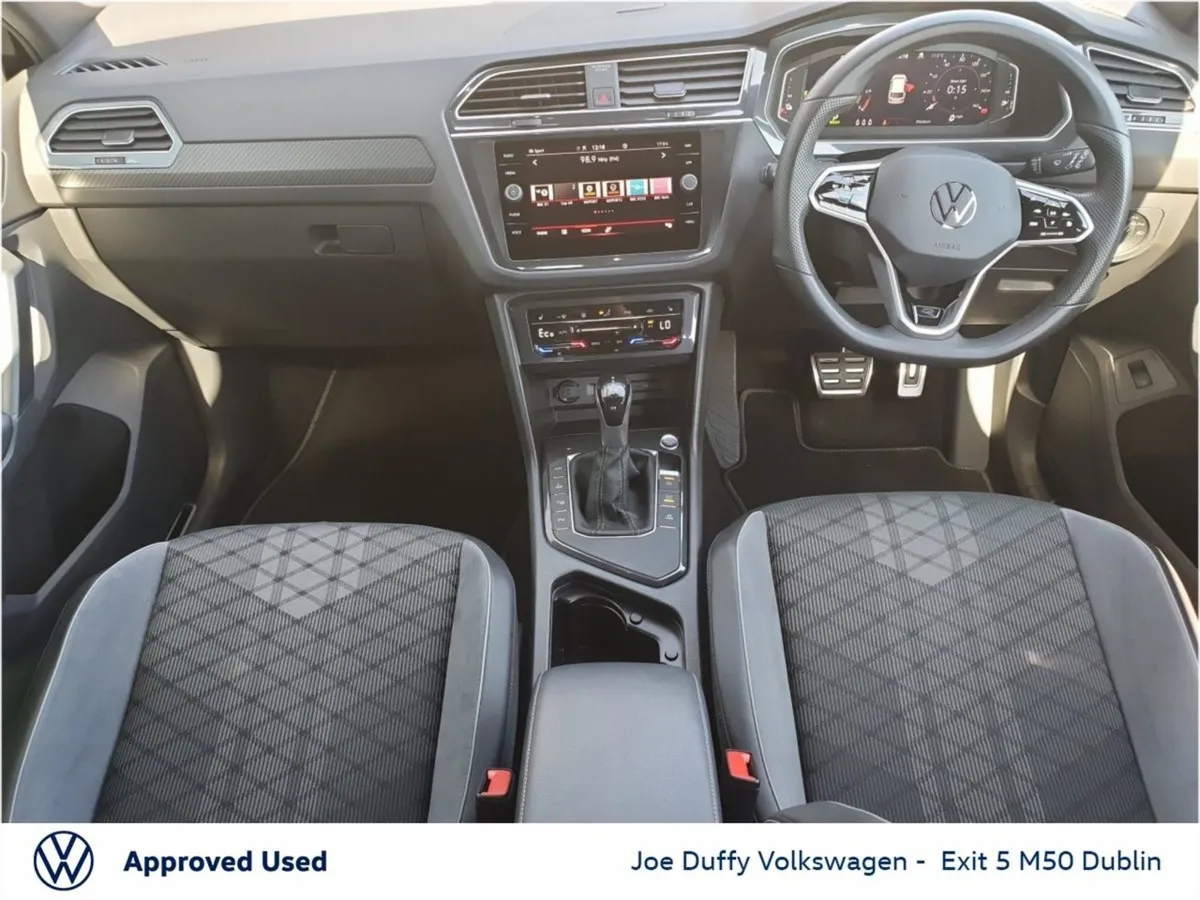 Volkswagen Tiguan Tiguan R-line Tsi Phev S-A R-li - Image 3