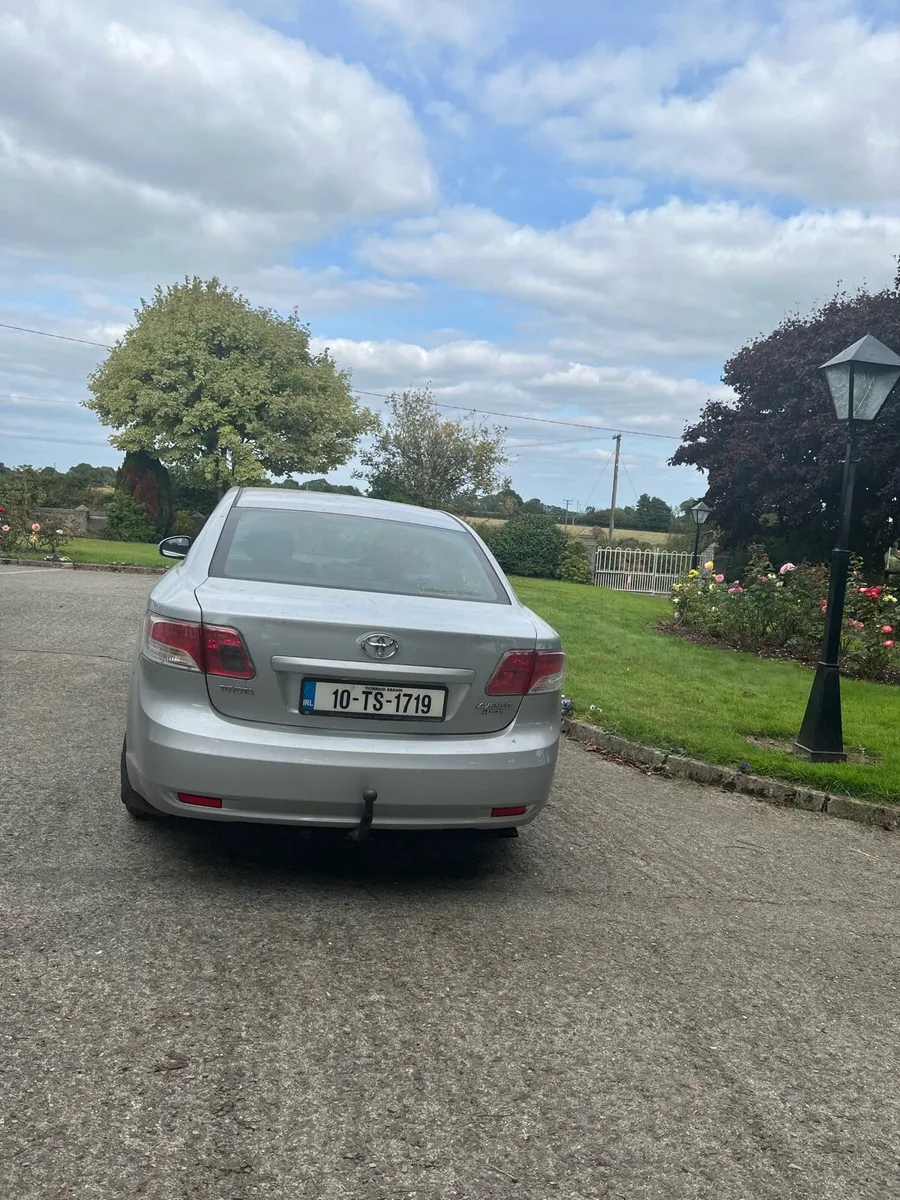 Toyota Avensis 2.0 D Manual - Image 3