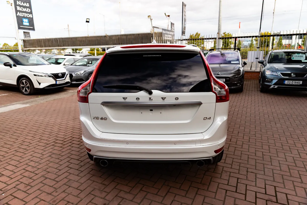 VOLVO XC60 2.0D4 R-LINE LUXURY  5DR ESTATE AUTO - Image 4