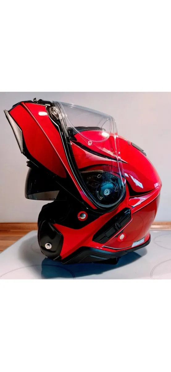 Shoei Neotec 2 Helmet - Image 3
