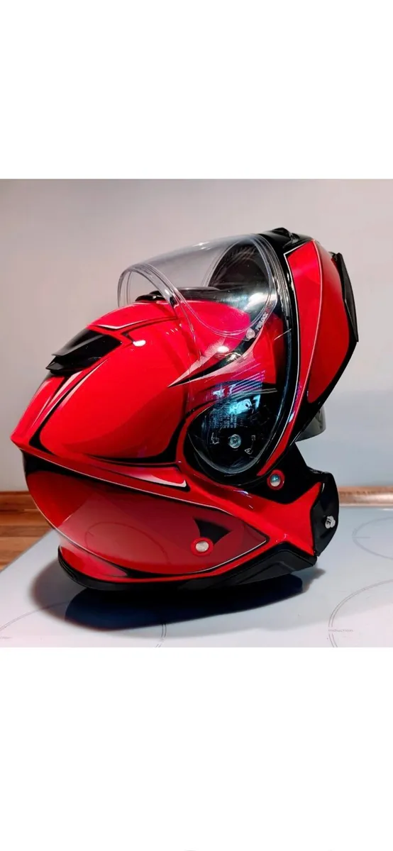 Shoei Neotec 2 Helmet - Image 4