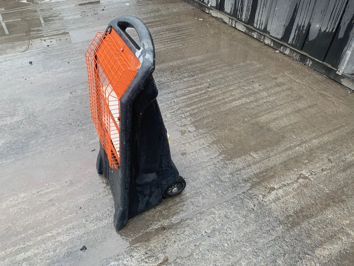 110V Heater - Image 3