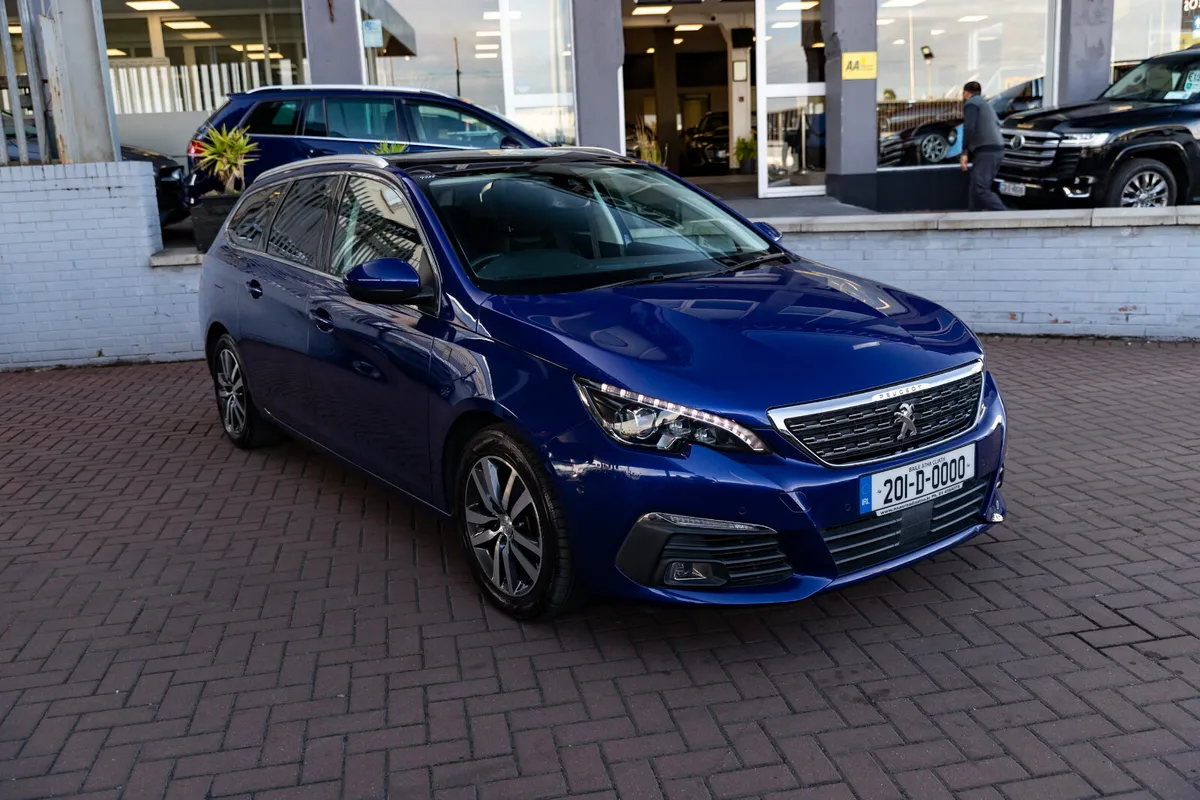 PEUGEOTE 308 1.5 HDI ALLURE PAN ROOF 5DR ESTATE AU - Image 1