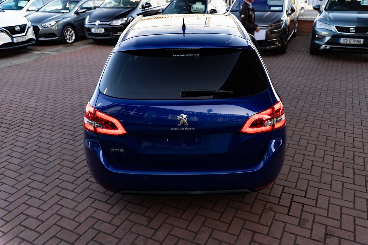 PEUGEOTE 308 1.5 HDI ALLURE PAN ROOF 5DR ESTATE AU - Image 4