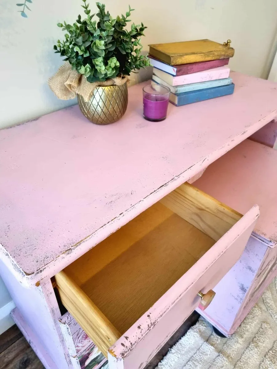 Desk and bedside locker set - Image 3