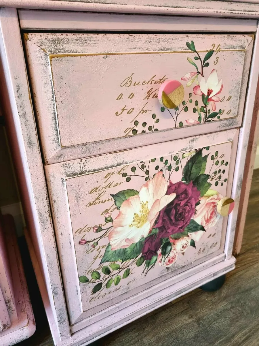 Desk and bedside locker set - Image 4