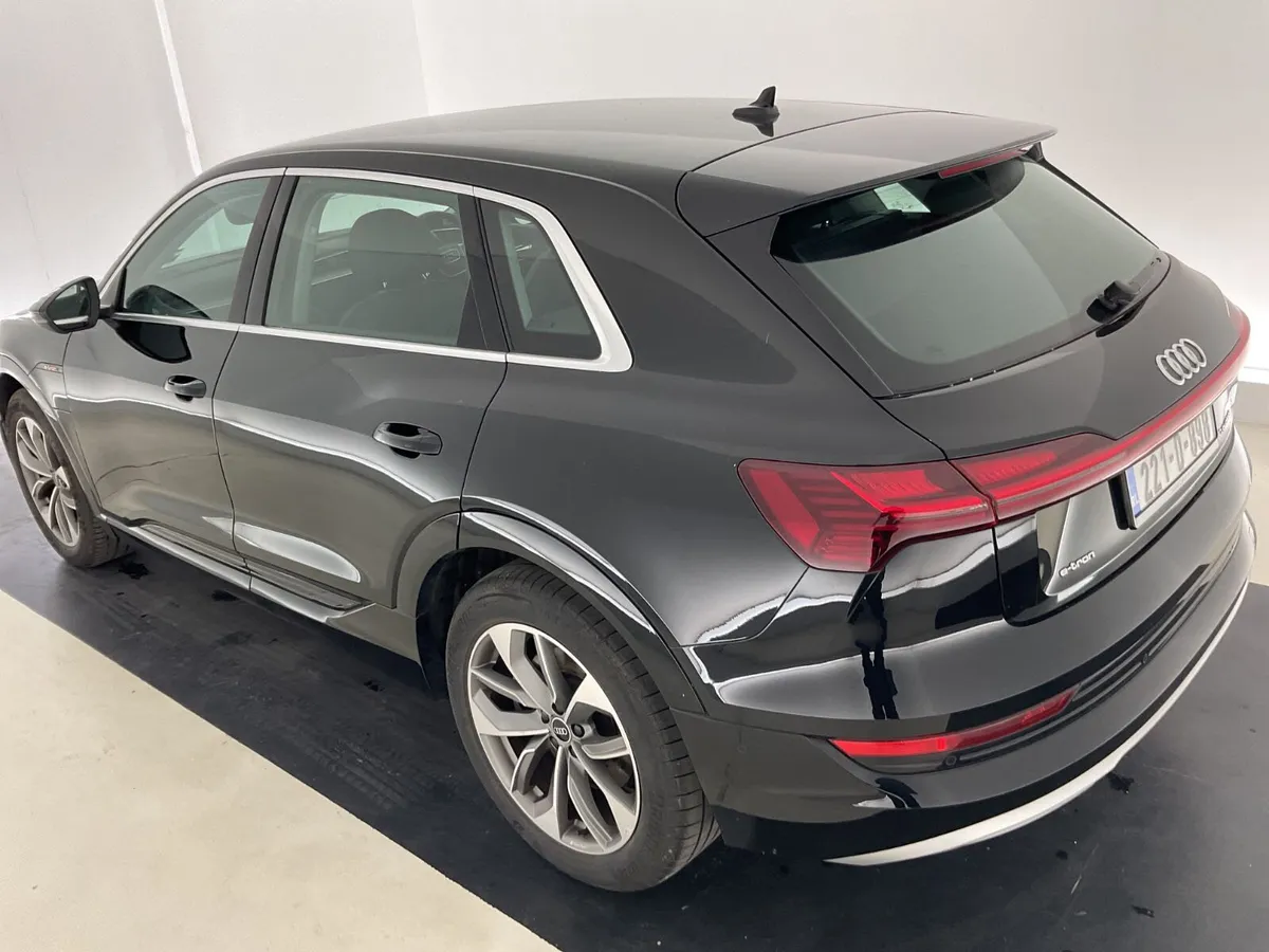 Audi e-tron 2022 For Auction!! - Image 4