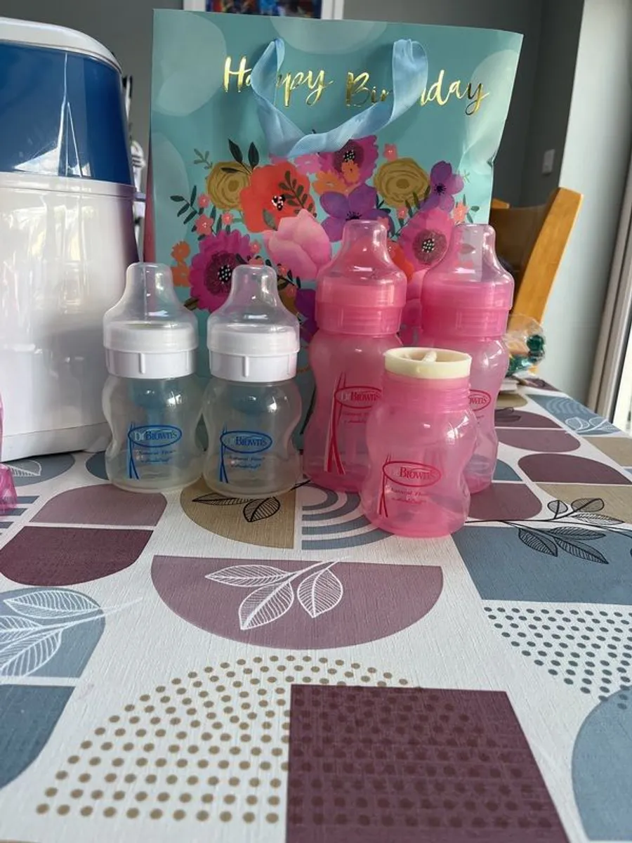 Dr Brown anti colic feeding set - Image 1