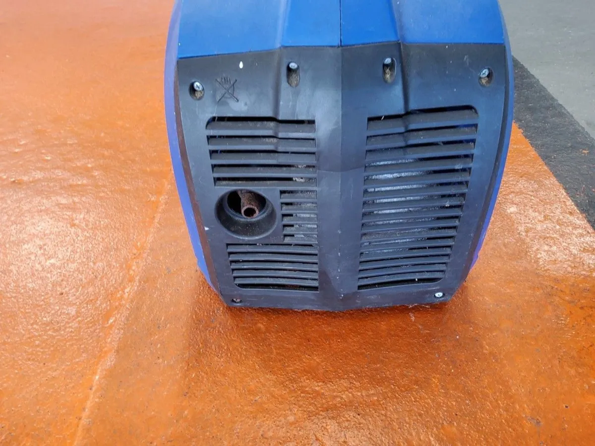 AC Cobra 700W 2 Stroke Petrol Generator - Image 3