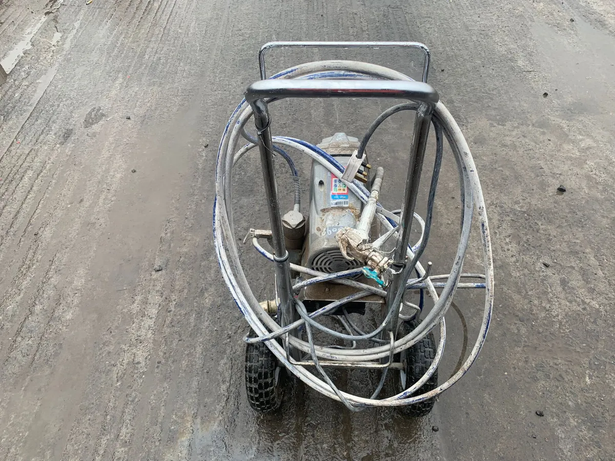 QTech QT290 Paint Sprayer - Image 2