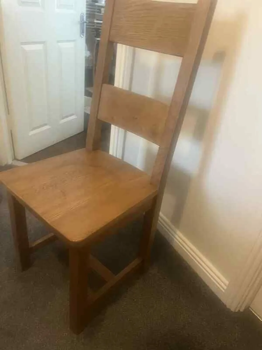 Solid oak chairs - Image 3