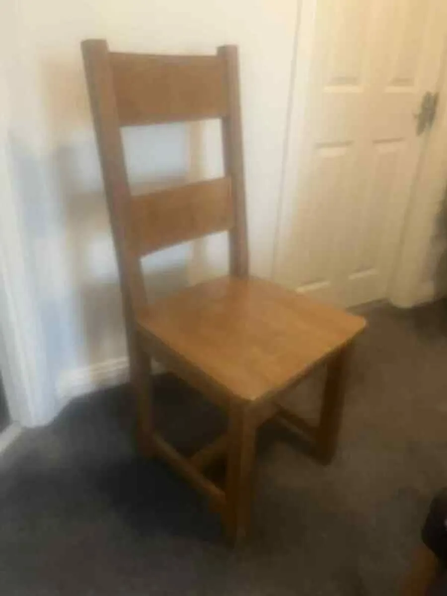 Solid oak chairs - Image 4