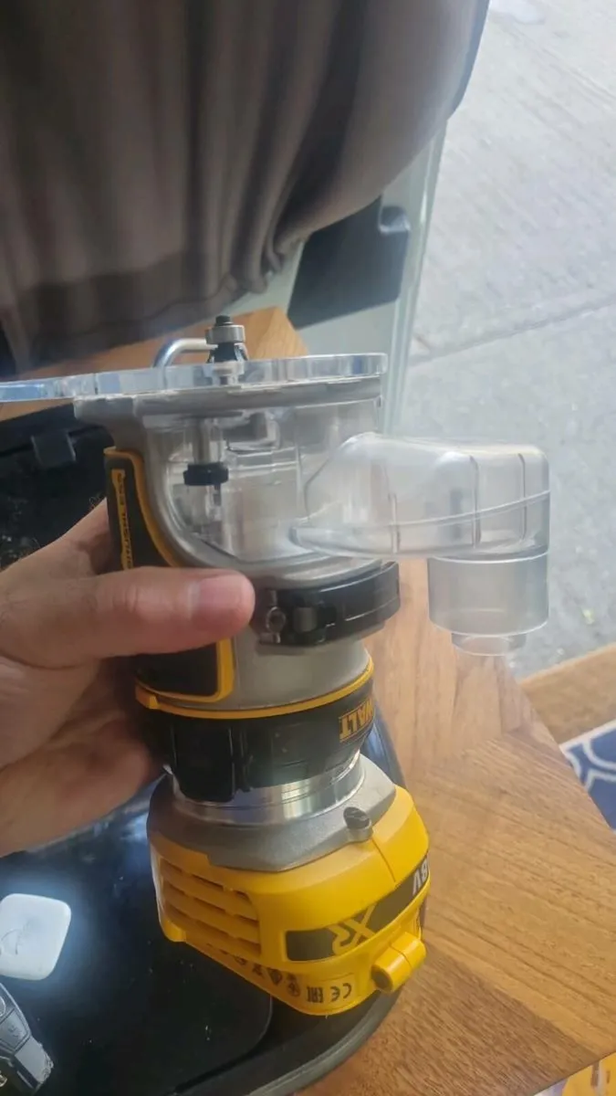 Dewalt Brushless Router/Trimmer kit - Image 4