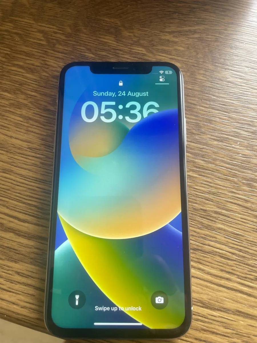 iPhone X - Image 1