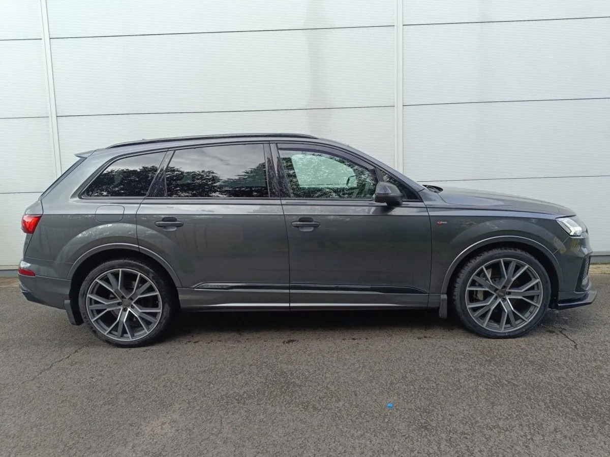 Audi Q7 50 3.0 V6 TDI 286Bhp Black Edition Quattr - Image 2