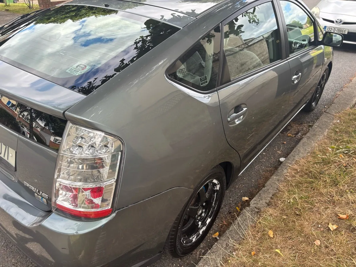 Toyota Prius 2005 - Image 4