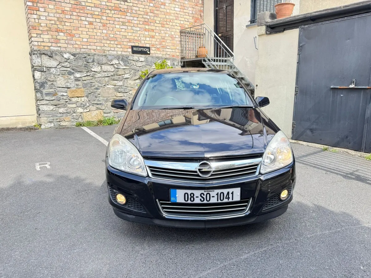 Opel Astra H | 1.4 Petrol | - Image 2