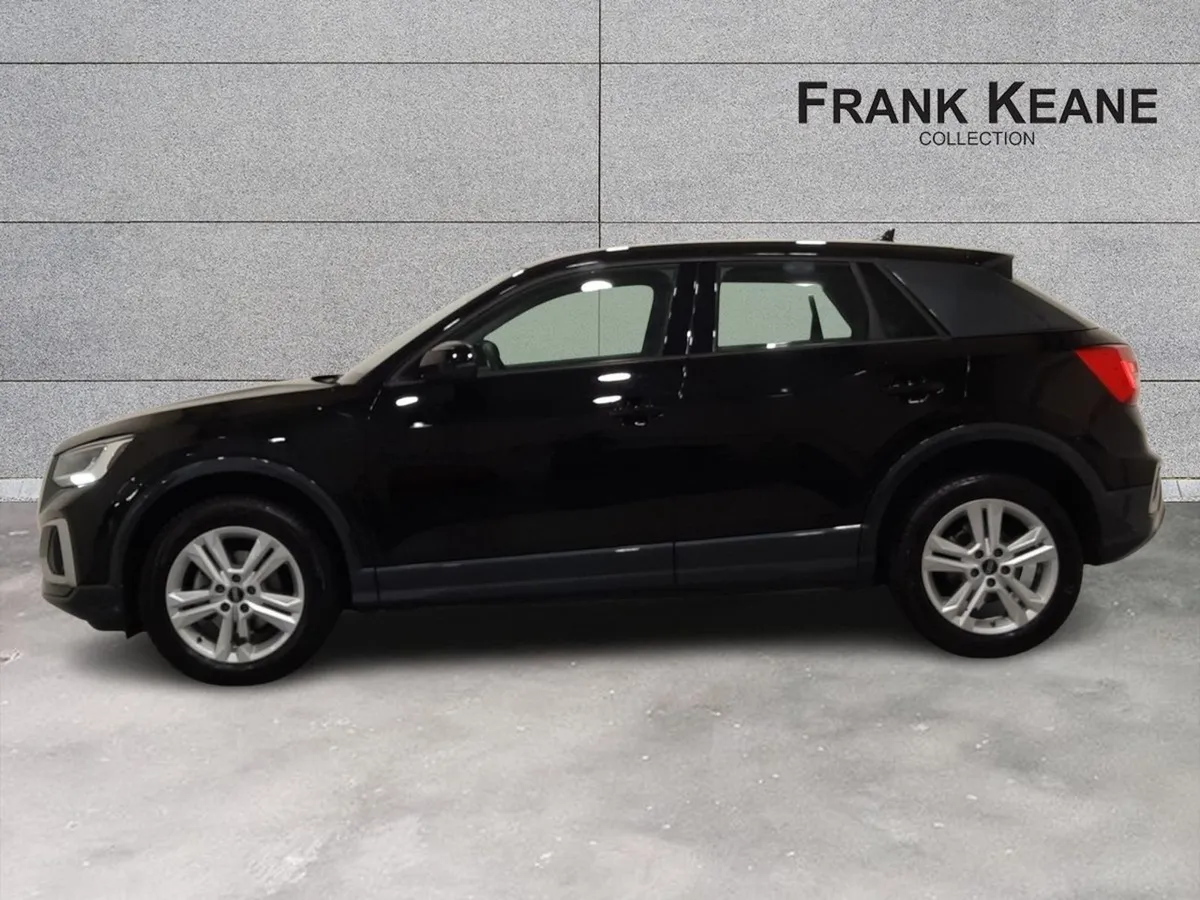 Audi Q2 30 TDI 116HP SE - Image 4
