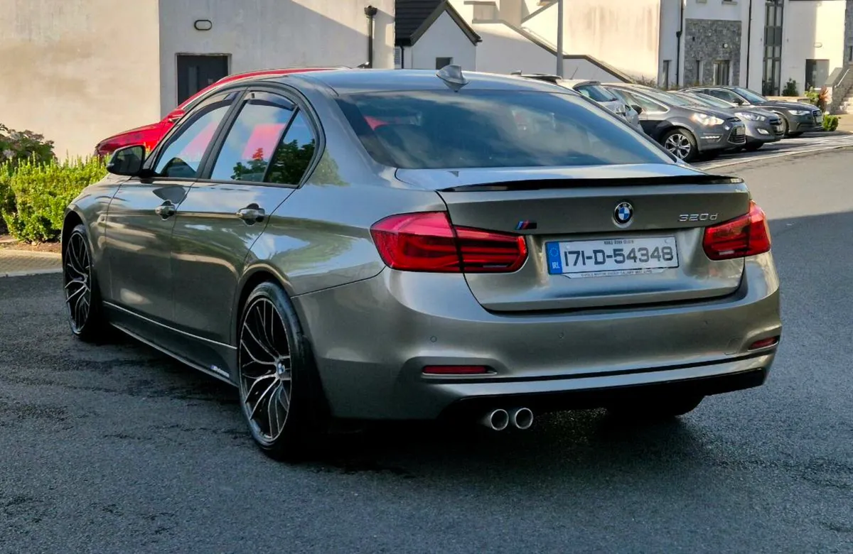 2017 BMW 320d - Image 3