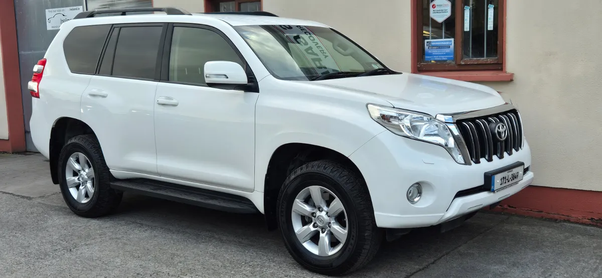 Toyota Land Cruiser 2017 Lwb Manual - Image 3