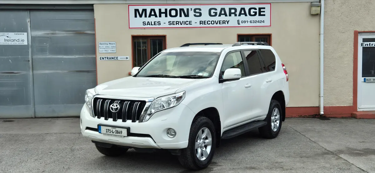 Toyota Land Cruiser 2017 Lwb Manual - Image 1