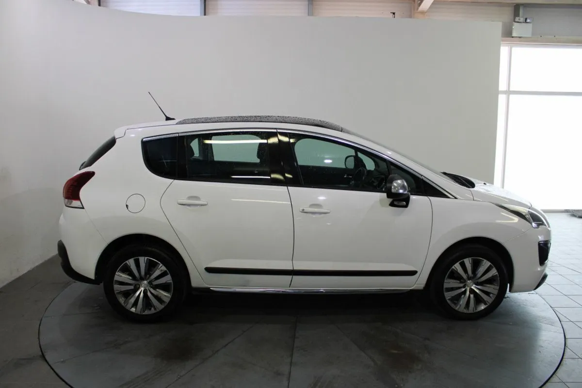 Peugeot 3008 1.6 Blue Hdi 120 bhp Active - Image 3